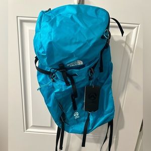 Brand new with tags—North Face Verto 27